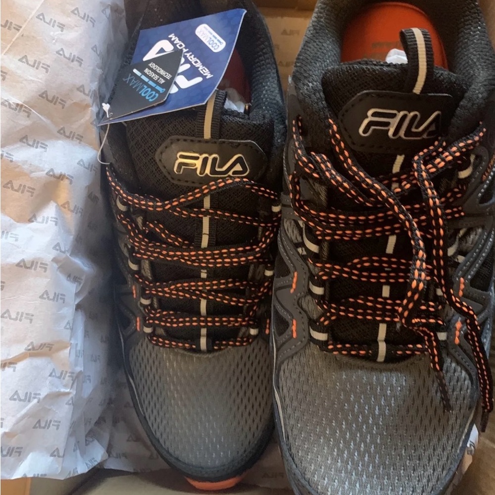 Fila Mens All Terrain 1JM00119-082 Size 10 Black Orange New Clean Hiking Shoes